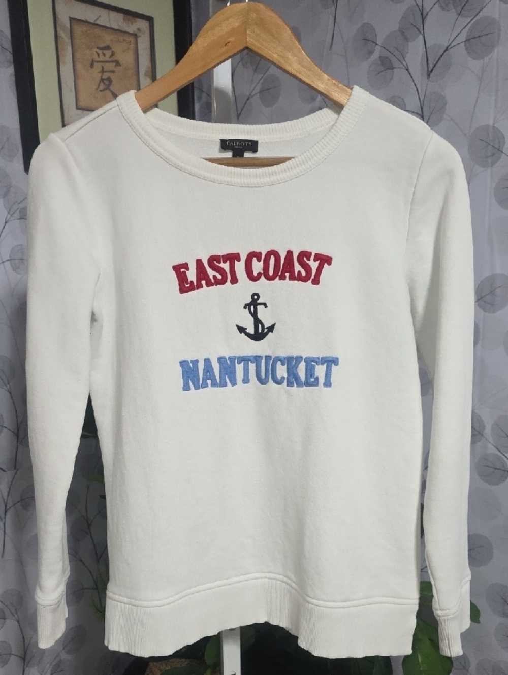 Talbots Nantucket Sweatshirt with Red & Light Blue Nautical Embroidery - Picture 4 of 9
